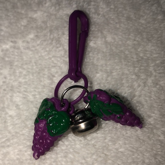 Vintage Bell Clip Charms - Picture 6 of 7